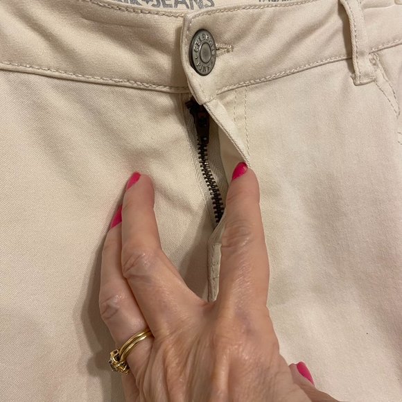 CELEBRITY PINK JEANS Womens 11 Low Rise Skinny Stretchy Five Pocket Pinkish Tint - Picture 10 of 12